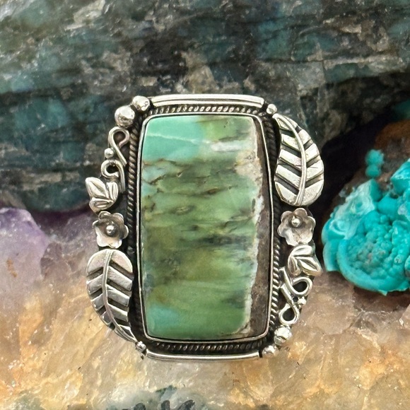 Varisite statement southwestern sterling silver ring - Picture 3 of 9